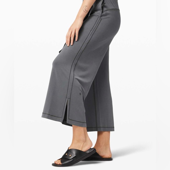 Lululemon Ease of It All Jumpsuit Graphite Grey Size 2 NEW - Picture 3 of 10